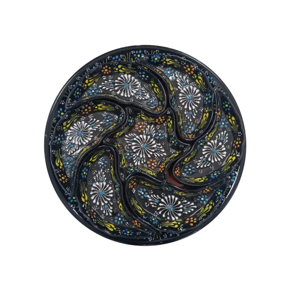 Platou pentru servire cu farfurii din ceramica lucrate manual | model traditional negru floral